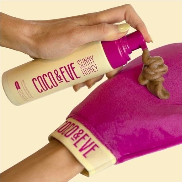 Coco & Eve Self Tanner Mousse Kit with Mitt - Picture 3 of 6